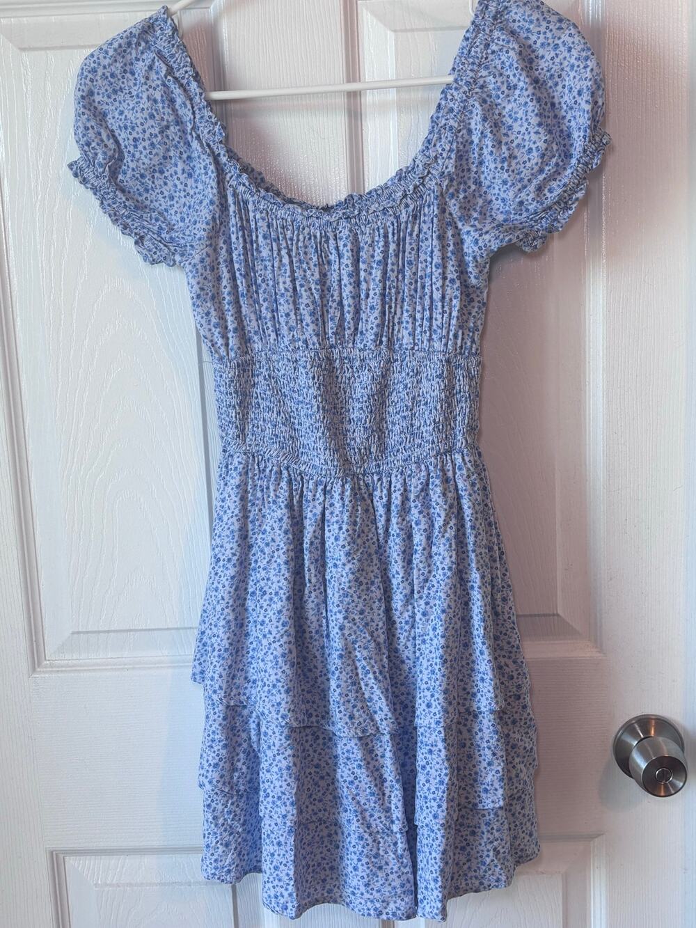 Hollister Blue Floral Smocked Puff Sleeve Romper Dress Size XS Cottagecore